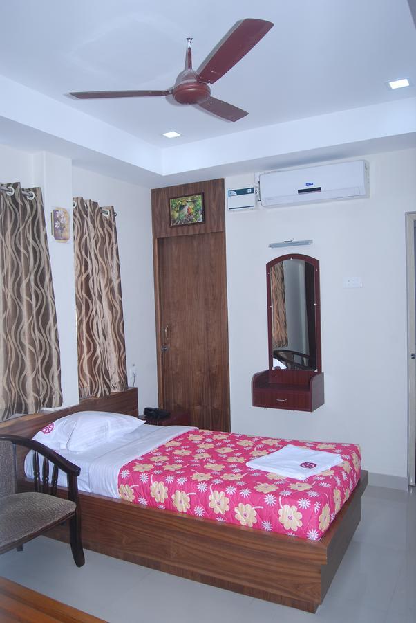 Chakraa Residency Hotell Ramanathapuram Eksteriør bilde
